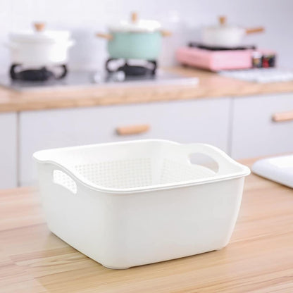 SoarRokt 2-in-1 Kitchen Colander Food Strainer Bowl Sets，Multifunction Large Plastic Washing Bowl and Strainer (white) (A18)