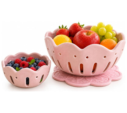 Ceramic Berry Bowls with Holes, Set of 2 Large and Small Berry Baskets with Non-Slip Flower Drip Mat, Fruit Colander for Rinsing, Draining, Serving, Kitchen Counter and Fridge Storage